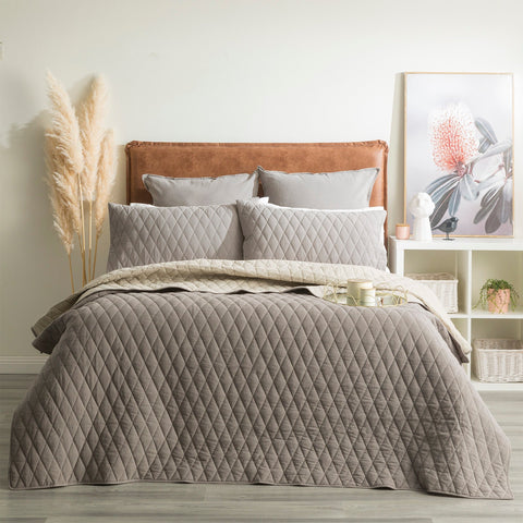 Renee Taylor Diamante Vintage Stone Washed Cotton Reversible Quilted Coverlet Set Super King Charcoal